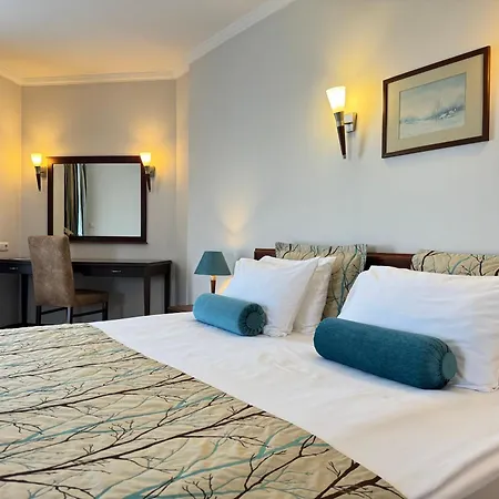 Hotel Western Khan 4*