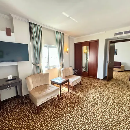 Hotel Western Khan